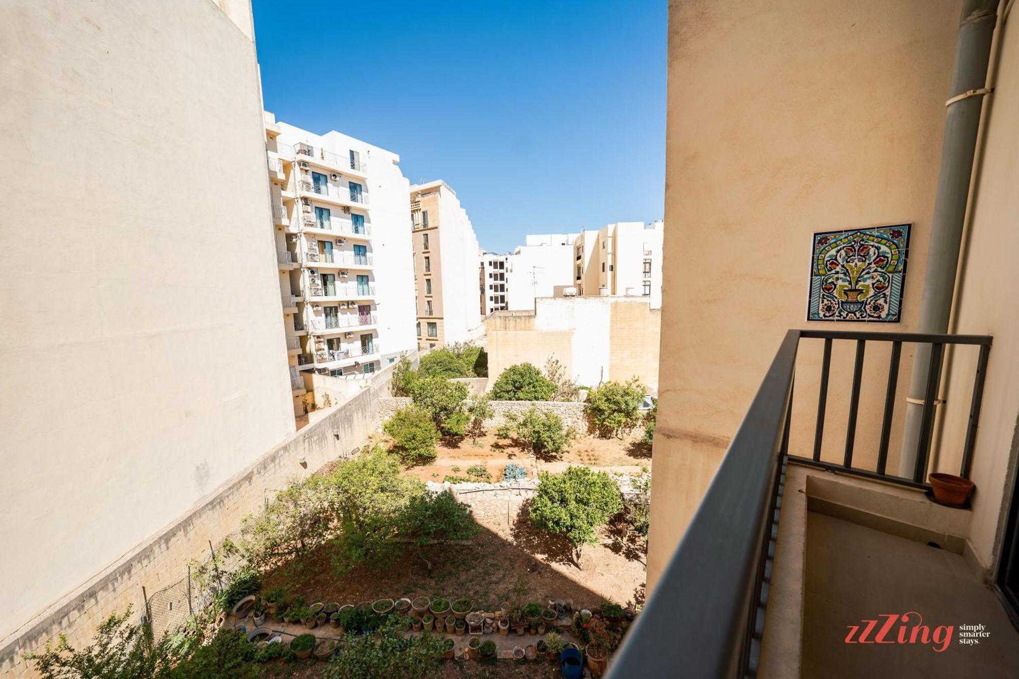 Apartment A Pretty Close To Seafront *